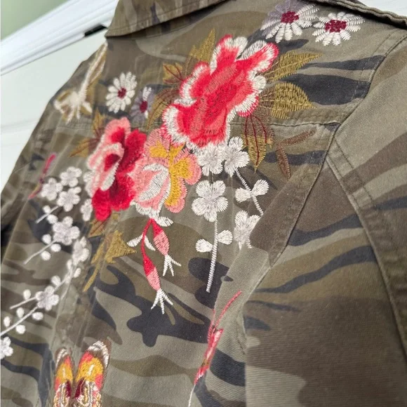 Johnny Was Olive Camouflage Jacket with Red Floral Accents - Picture 4 of 6